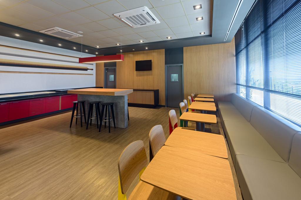 Hotel Ibis Guaiba Esterno foto