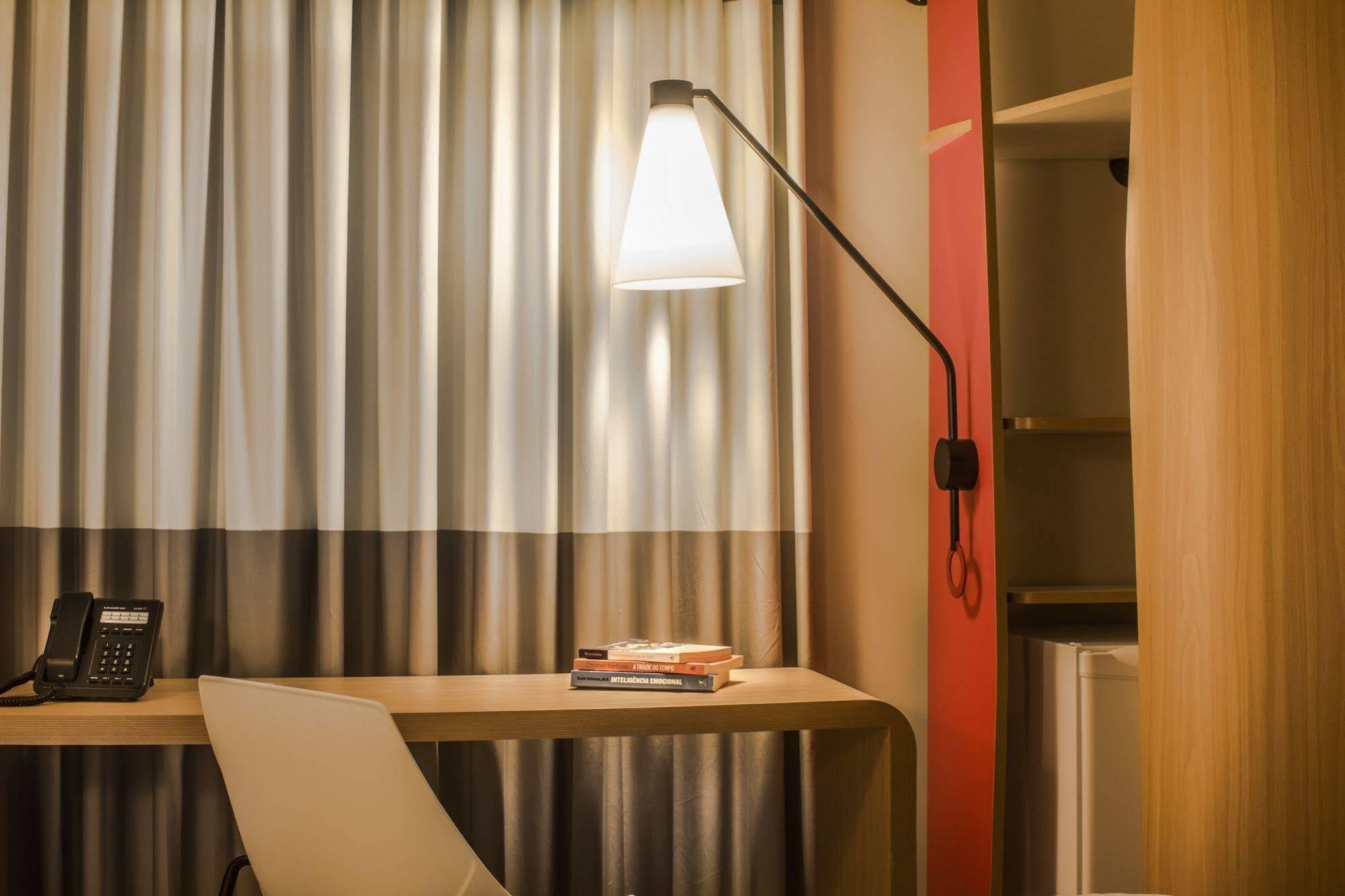 Hotel Ibis Guaiba Esterno foto