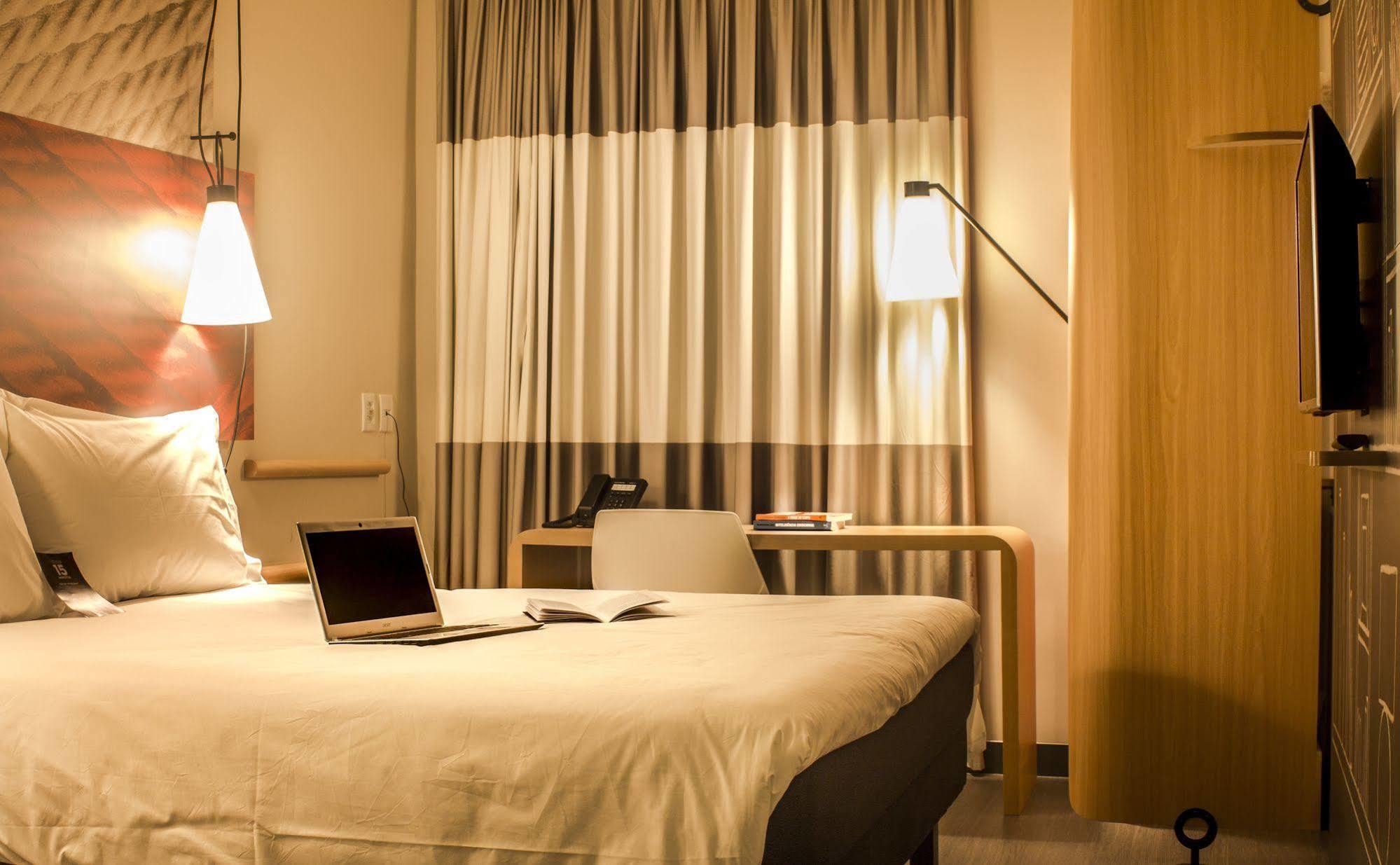 Hotel Ibis Guaiba Esterno foto